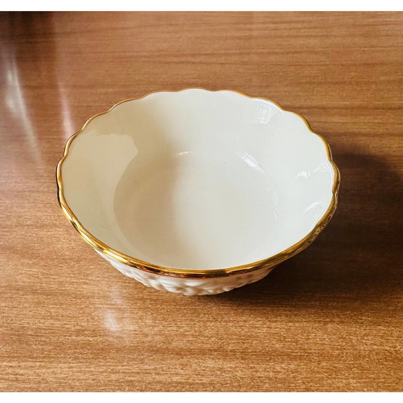 Vintage Rosebud collection by Lenox All purpose bowl with gold trim - Picture 7 of 10